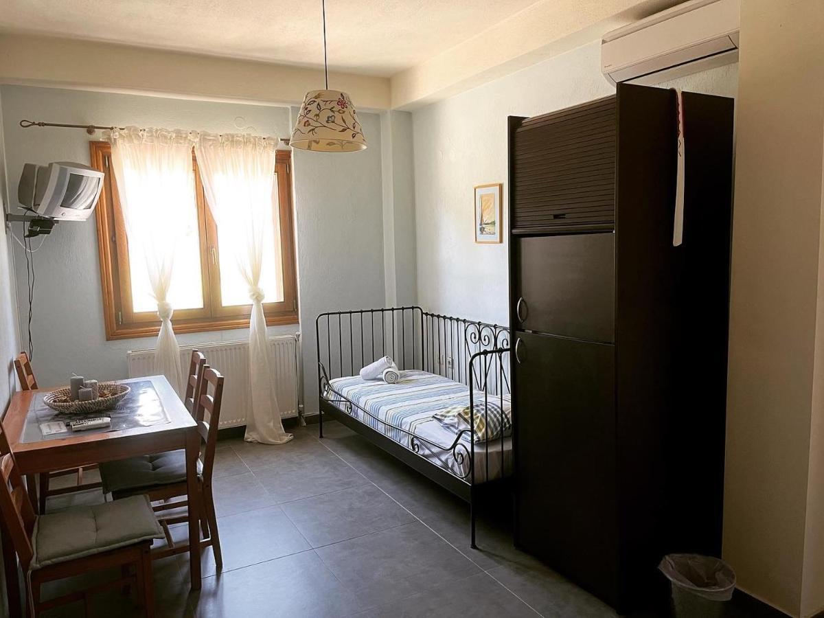 Guesthouse Kaliepia Ierissós Esterno foto