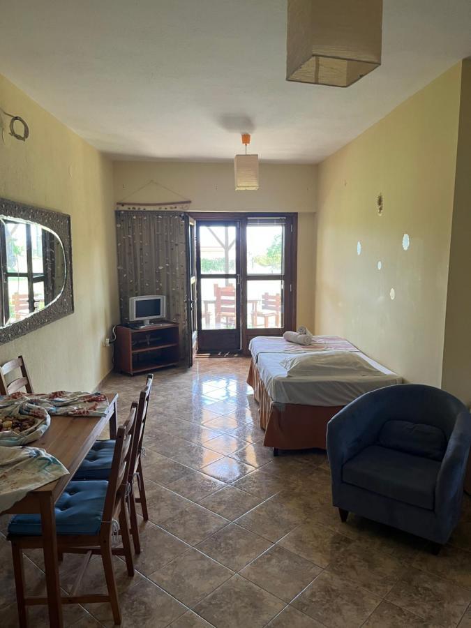 Guesthouse Kaliepia Ierissós Esterno foto
