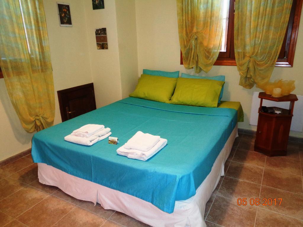 Guesthouse Kaliepia Ierissós Esterno foto